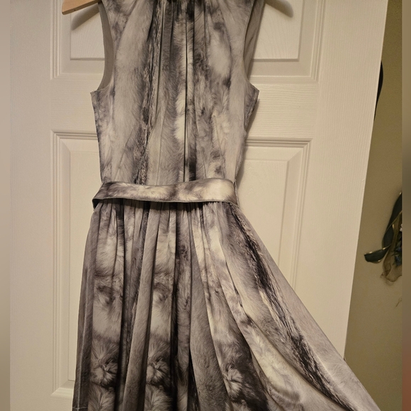 Dolce & Gabbana Satin Silk Feather Print Gray Midi Dress - Picture 2 of 16